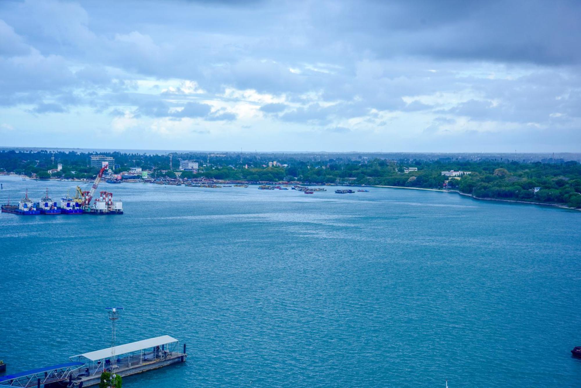 Harbour View Suites Dar es Salaam Exterior photo