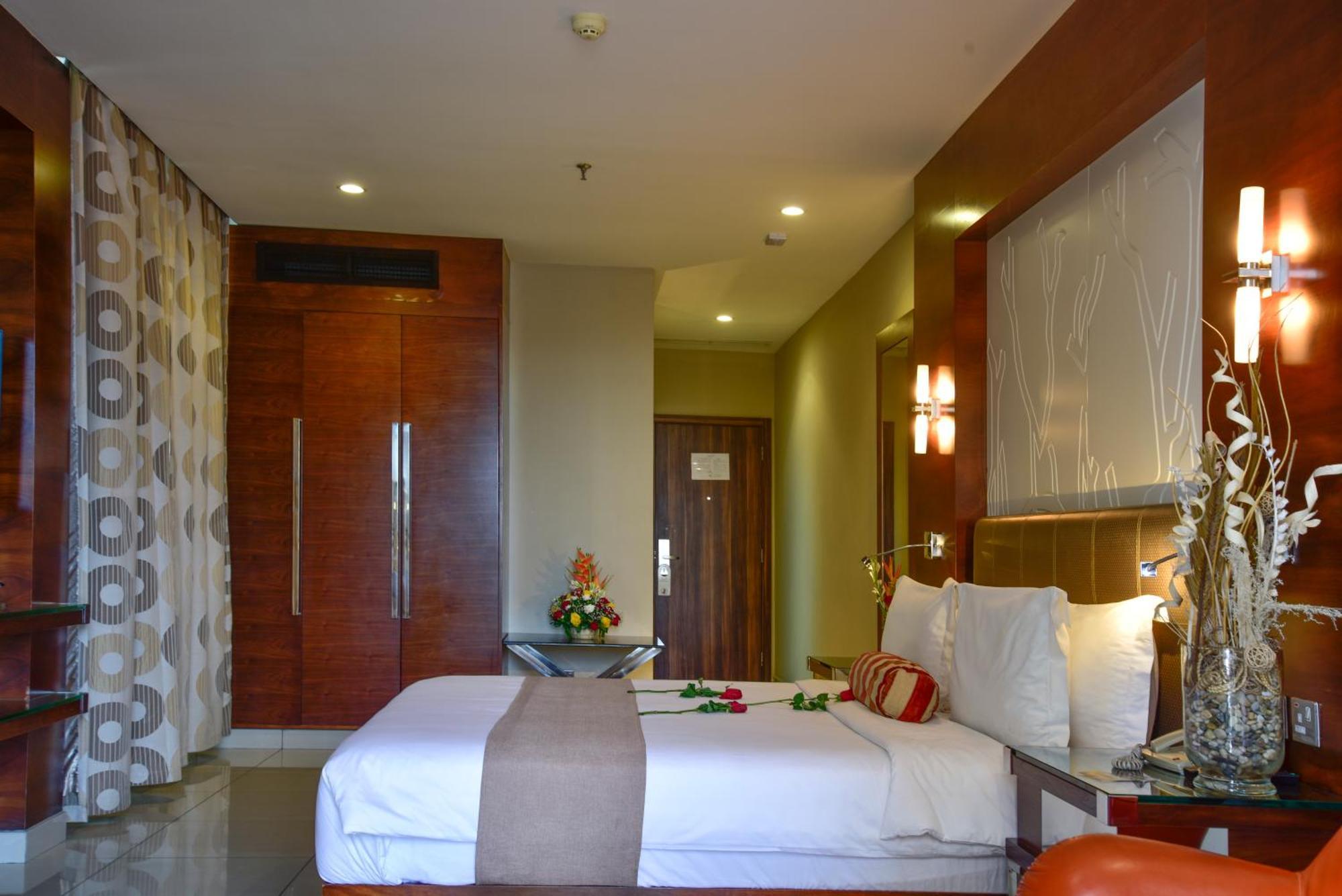 Harbour View Suites Dar es Salaam Exterior photo